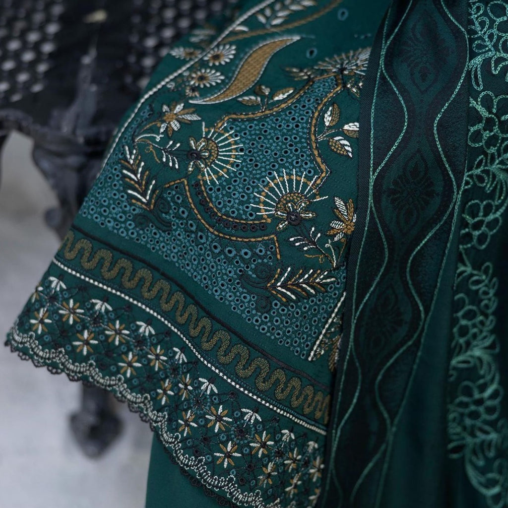 WINTER MARINA EMBROIDED RESHAM WOOL SHAWL