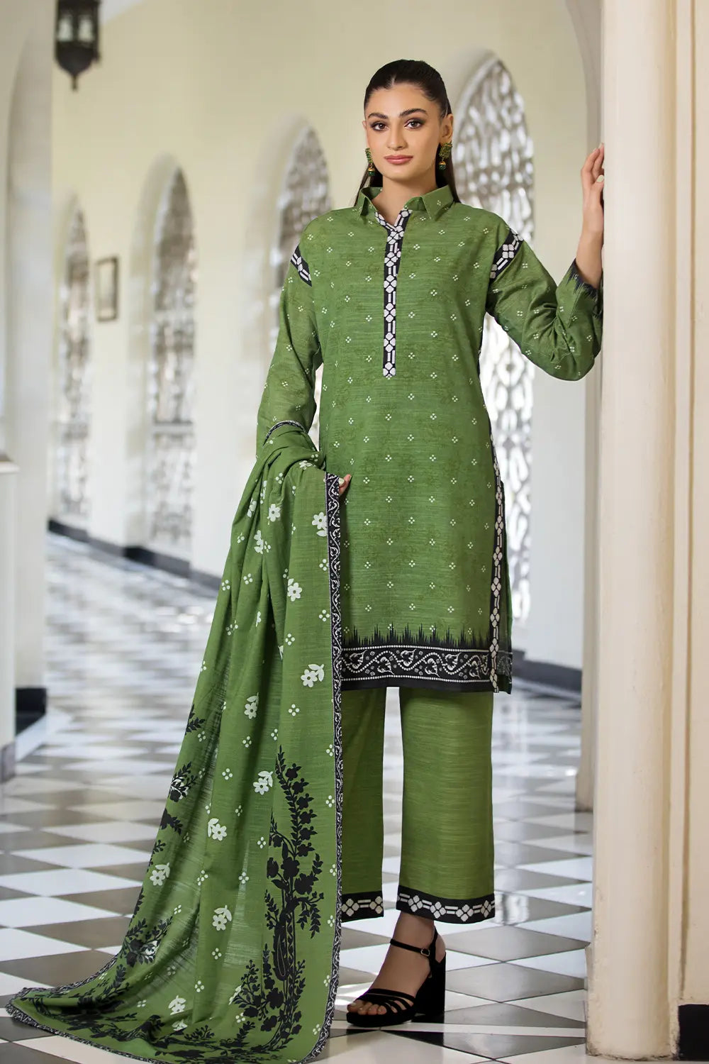 3PC UNSTITCHED KHADDAR SUIT- ZN2872