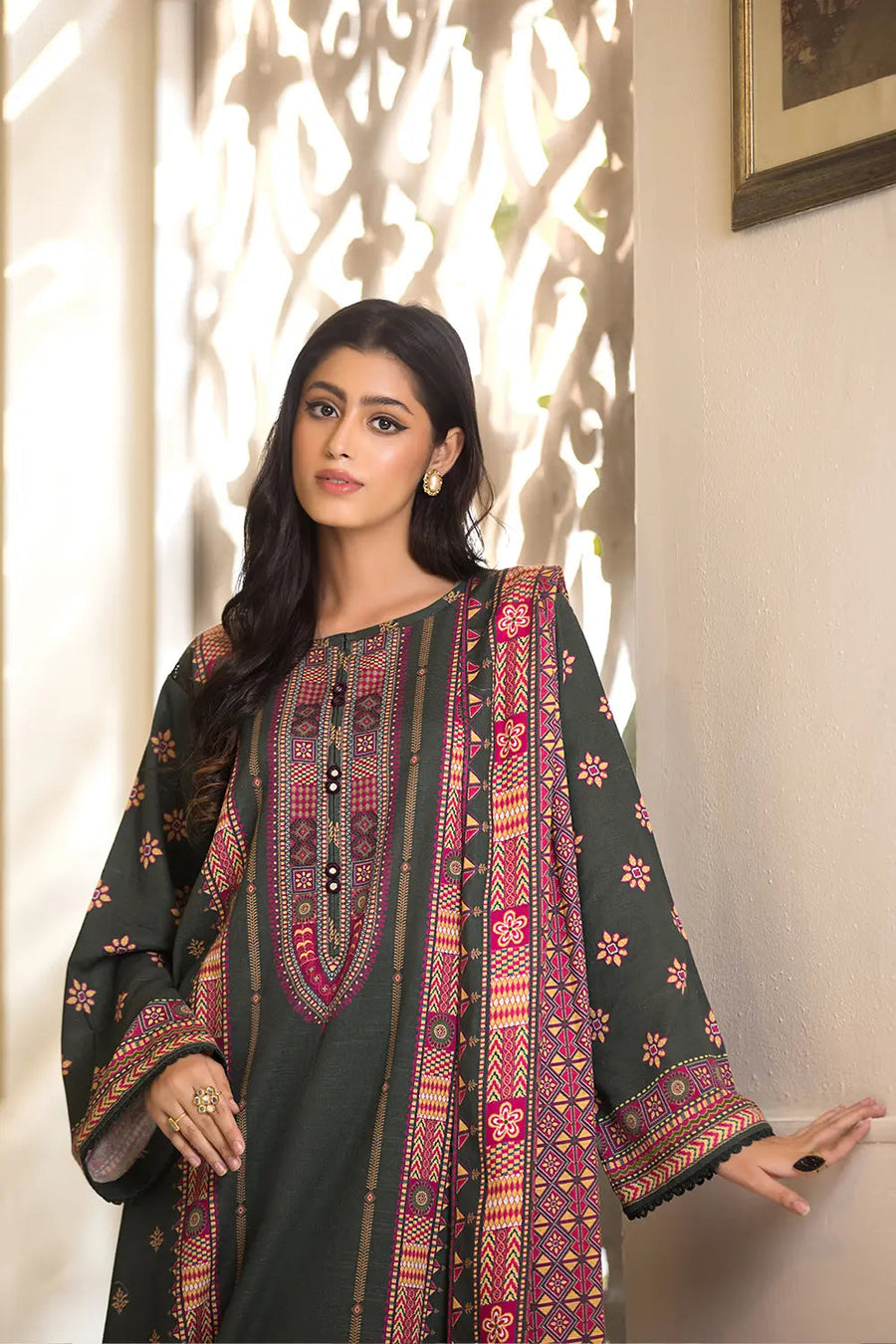 3PC UNSTITCHED KHADDAR SUIT- ZN2874