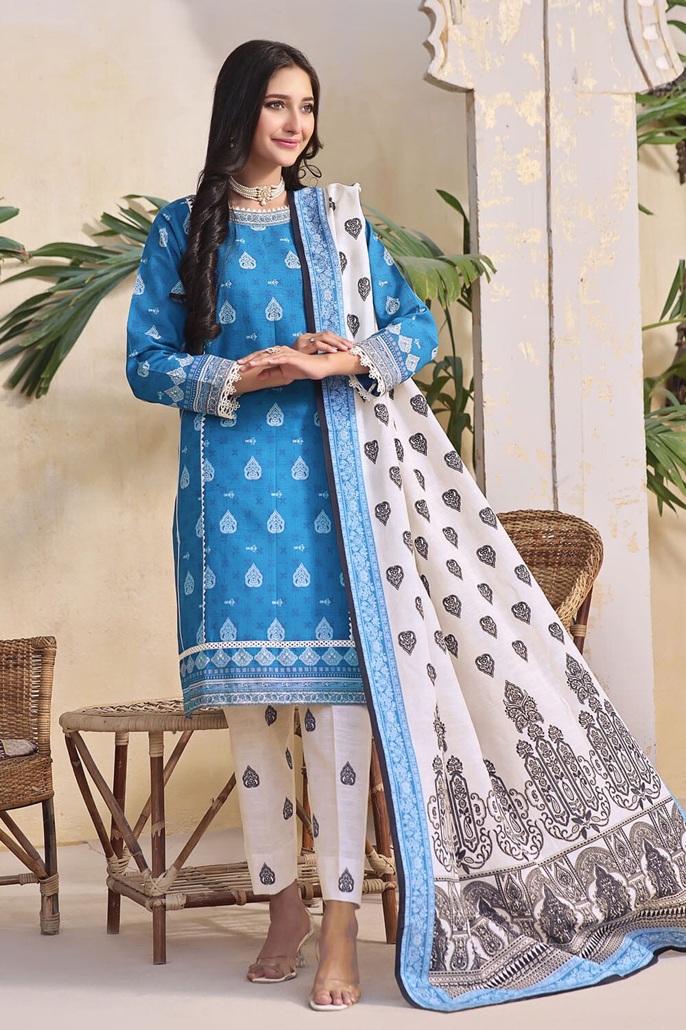 3PC UNSTITCHED KHADDAR SUIT- ZN2267