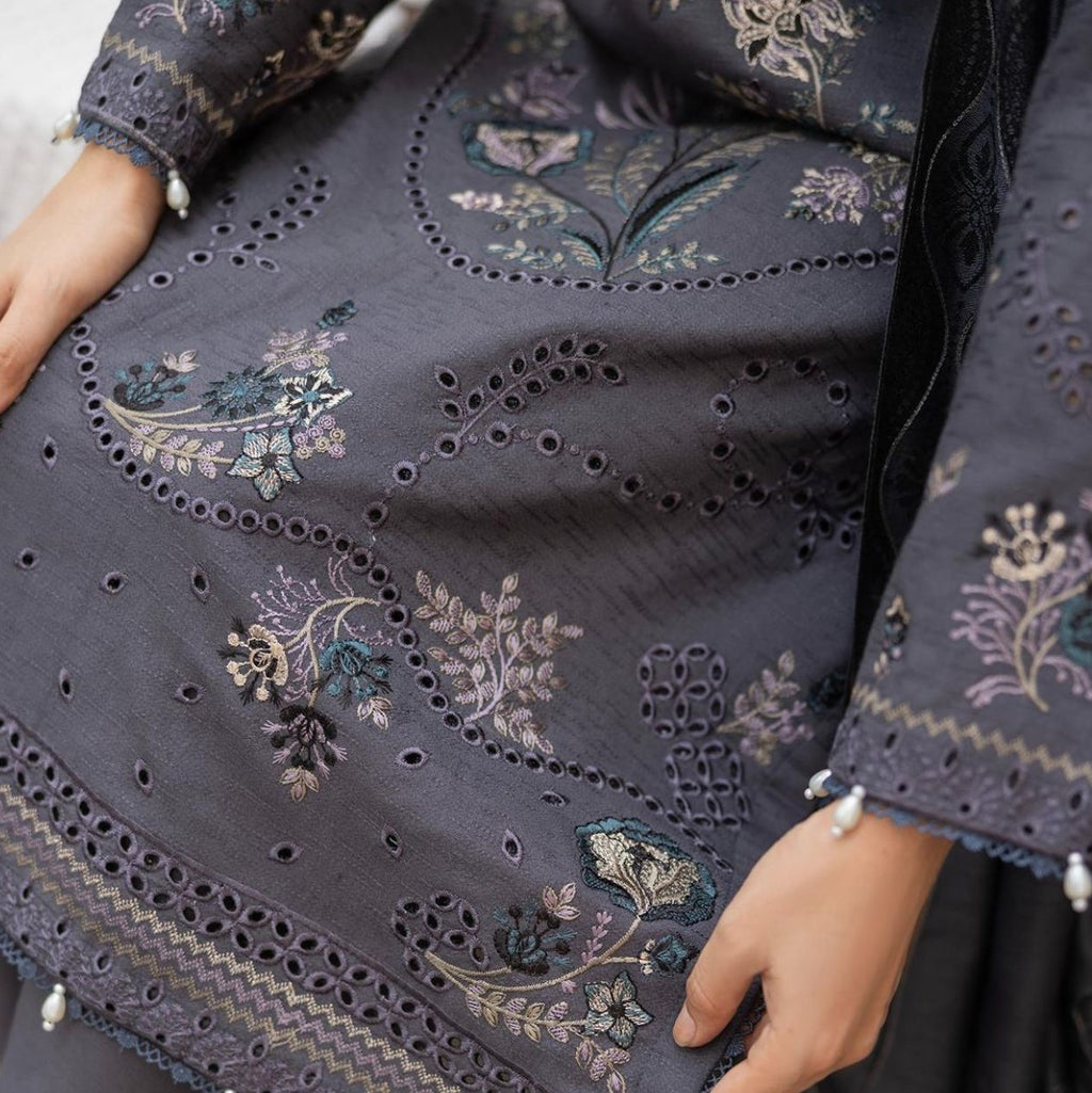 WINTER MARINA EMBROIDED RESHAM WOOL SHAWL