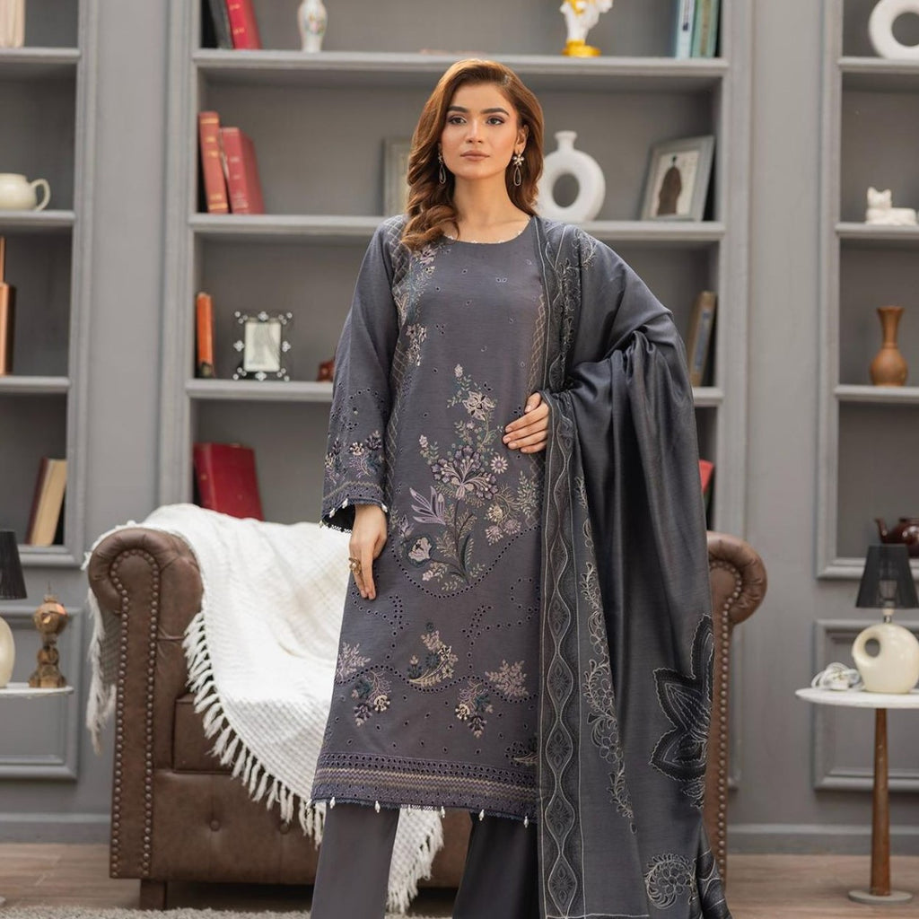 WINTER MARINA EMBROIDED RESHAM WOOL SHAWL