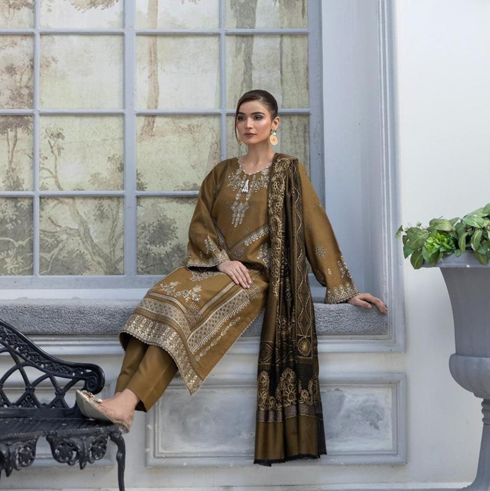 WINTER MARINA EMBROIDERED RESHAM WOOL SHAWL