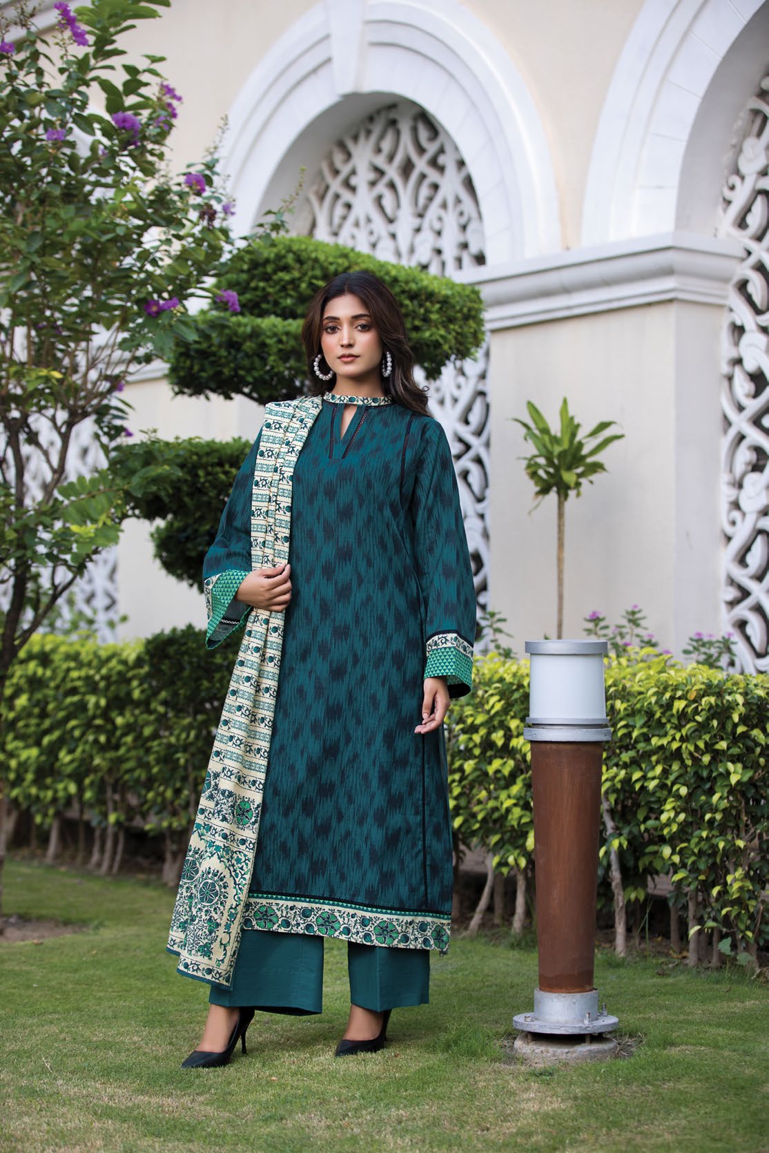 3PC UNSTITCHED KHADDAR SUIT- ZN2897