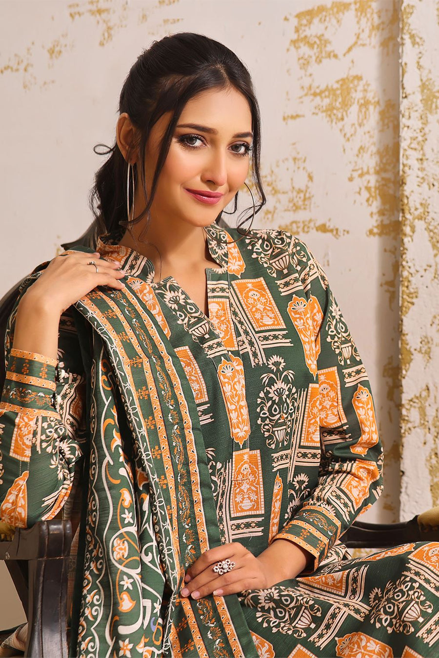 3PC UNSTITCHED KHADDAR SUIT- ZN2357